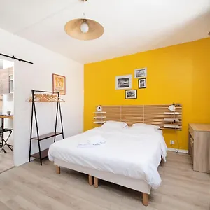 Rosa Apartment