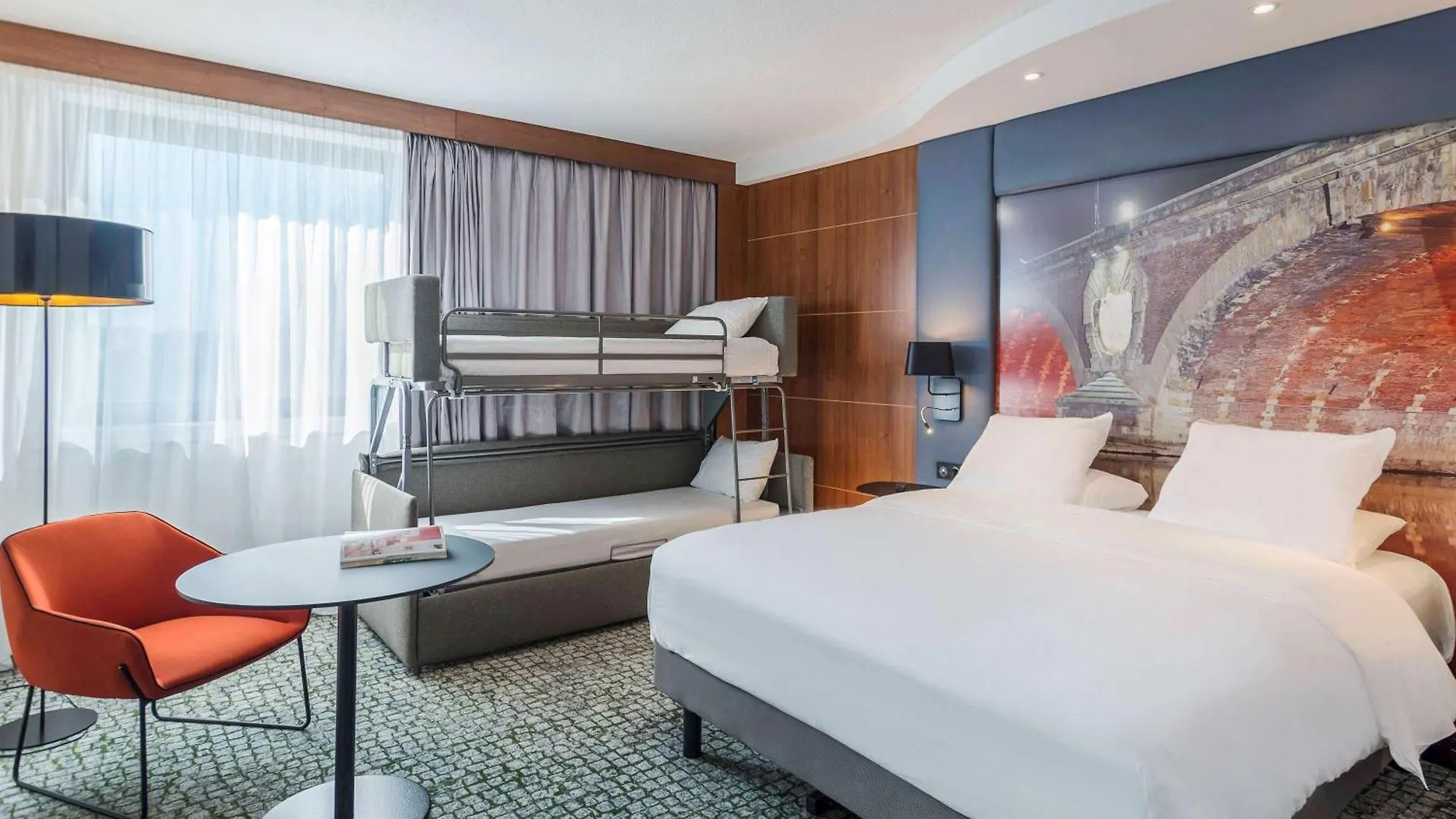 Hotel Mercure Toulouse Centre Compans 4*,